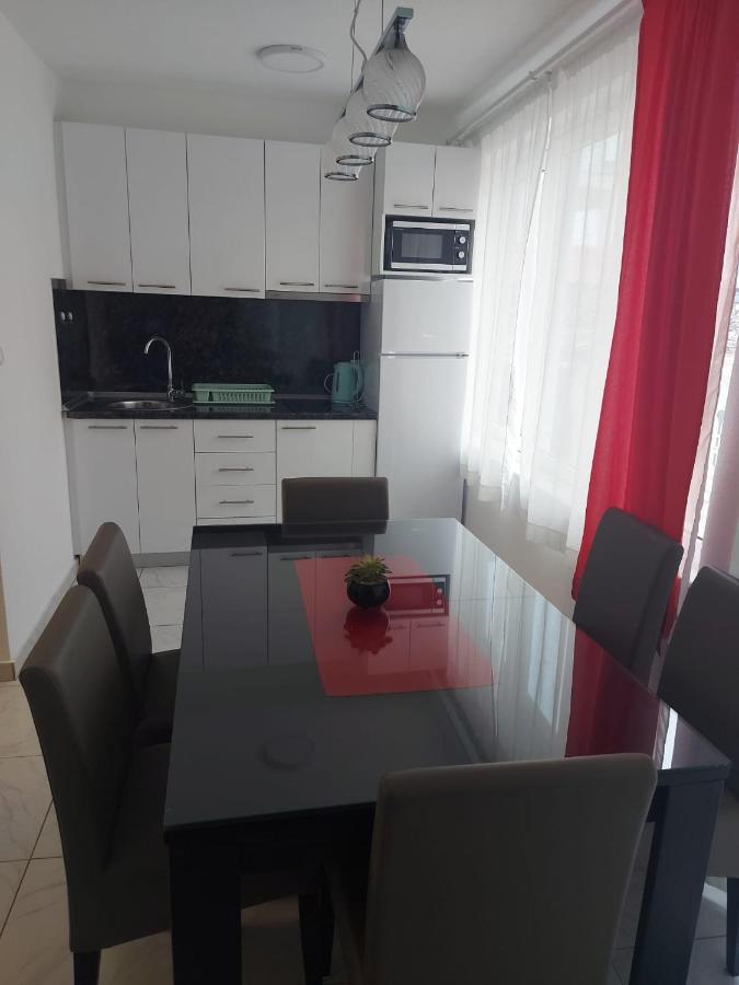 Sea Star Apartment Gradac  Exterior photo