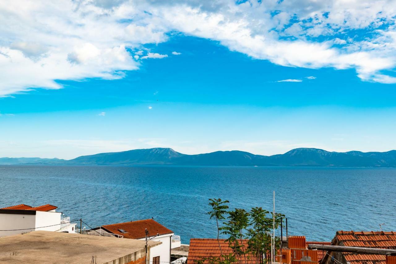 Sea Star Apartment Gradac  Exterior photo